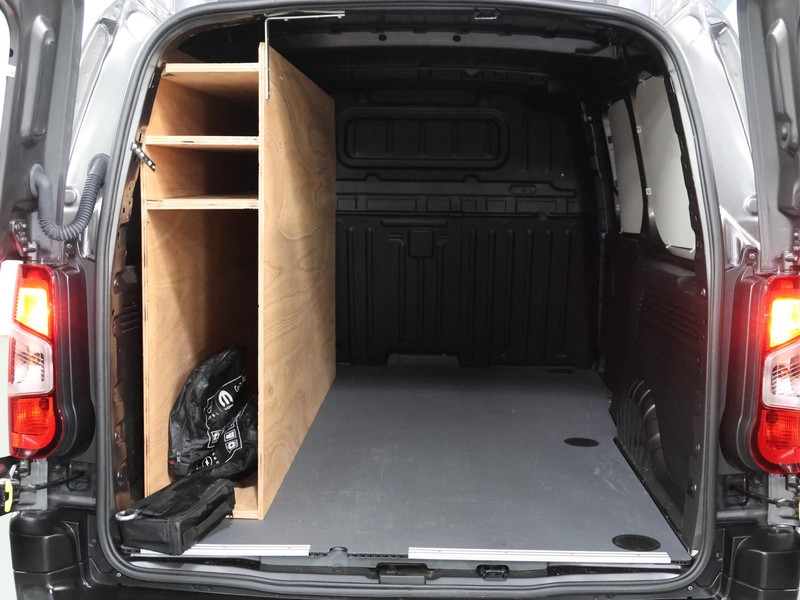 Opel Combo L2 130PK AUTOMAAT | AppleCarplay/AndroidAuto | Parkeersensoren | Airco | Camera | Cruise Control | B  Opel Combo L2 130PK AUTOMAAT | AppleCarplay/AndroidAuto | Parkeersensoren | Airco | Camera | Cruise Control | B