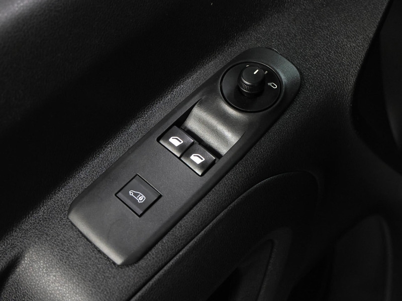 Opel Combo L2 130PK AUTOMAAT | AppleCarplay/AndroidAuto | Parkeersensoren | Airco | Camera | Cruise Control | B  Opel Combo L2 130PK AUTOMAAT | AppleCarplay/AndroidAuto | Parkeersensoren | Airco | Camera | Cruise Control | B