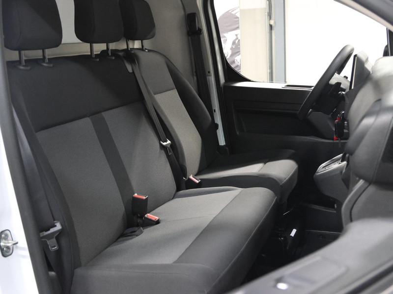 Fiat E-Scudo L3 75 kWh 136PK | AppleCarPlay/AndroidAuto | Airco | Armsteun | Camera | 3 Zits | Navigatie | Cruise  elektrisch Fiat E-Scudo L3 75 kWh 136PK | AppleCarPlay/AndroidAuto | Airco | Armsteun | Camera | 3 Zits | Navigatie | Cruise  elektrisch