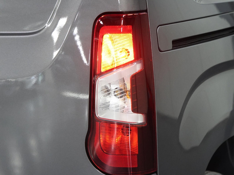 Opel Combo Electric 136PK L1 50kWh | NIEUW! | AppleCarplay/AndroidAuto | Parkeersensoren | Airco | Armsteun | Navigatie elektrisch Opel Combo Electric 136PK L1 50kWh | NIEUW! | AppleCarplay/AndroidAuto | Parkeersensoren | Airco | Armsteun | Navigatie elektrisch