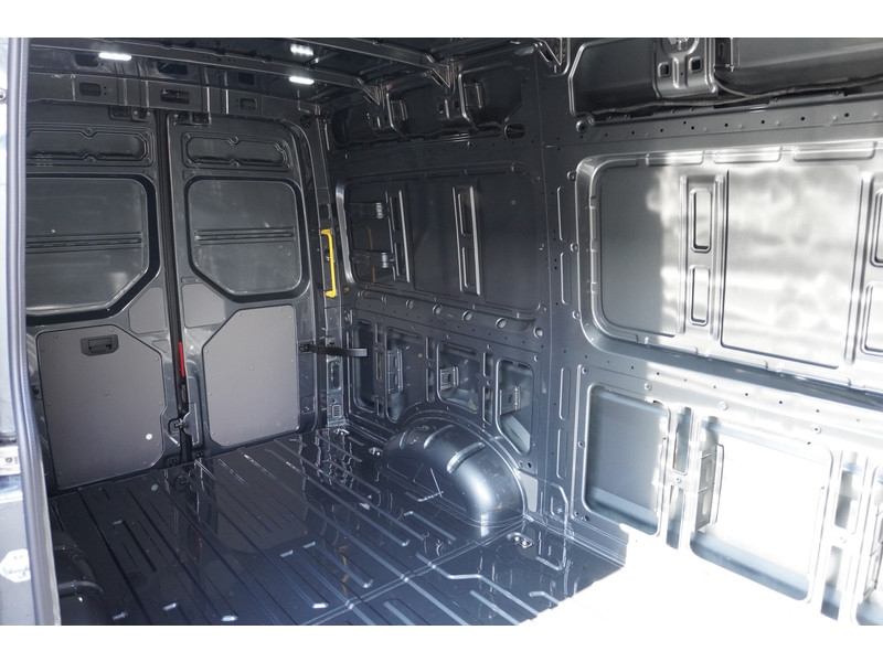 MAN TGE 3.160 L3H3 6H FACELIFT 3.500KG TREKGEWICHT! | LED | NAVI | TREKHAAK | CAMERA | PARKEERSENSOREN MAN TGE 3.160 L3H3 6H FACELIFT 3.500KG TREKGEWICHT! | LED | NAVI | TREKHAAK | CAMERA | PARKEERSENSOREN