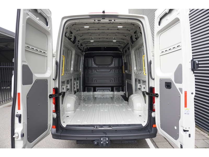 MAN TGE MAN TGE 3.140 L3H3 Aut FACELIFT Commander BOMVOL! | LED | NAVI | CLIMATRONIC | TREKHAAK | ACC | STOE  MAN TGE MAN TGE 3.140 L3H3 Aut FACELIFT Commander BOMVOL! | LED | NAVI | CLIMATRONIC | TREKHAAK | ACC | STOE