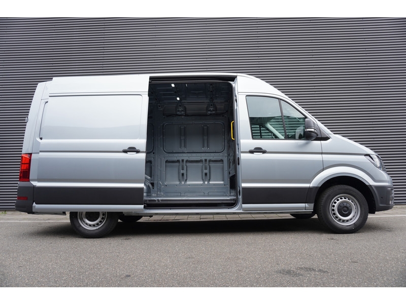 Volkswagen Crafter 30 2.0 TDI 140PK L3H3 Automaat Highline, Modeljaar 2025, App Connect, Trekhaak Volkswagen Crafter 30 2.0 TDI 140PK L3H3 Automaat Highline, Modeljaar 2025, App Connect, Trekhaak