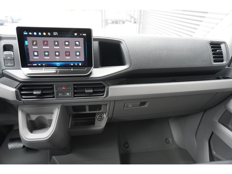 Volkswagen Crafter 30 2.0 TDI 140PK L3H3 Automaat Highline, Modeljaar 2025, App Connect, Trekhaak Volkswagen Crafter 30 2.0 TDI 140PK L3H3 Automaat Highline, Modeljaar 2025, App Connect, Trekhaak