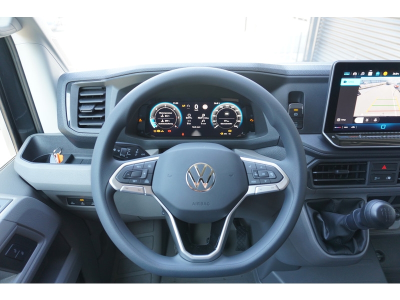 Volkswagen Crafter 30 2.0 TDI 140PK L3H3 Highline, Modeljaar 2025, Navigatie, Trekhaak Volkswagen Crafter 30 2.0 TDI 140PK L3H3 Highline, Modeljaar 2025, Navigatie, Trekhaak