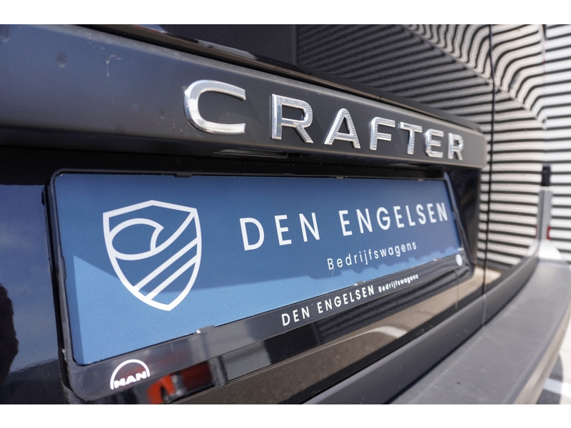 Volkswagen Crafter 35 2.0 TDI L3H2 177 PK Aut. Exclusive, LED koplampen, Adaptive cruise control, Alarm, Stuurverwarmin Volkswagen Crafter 35 2.0 TDI L3H2 177 PK Aut. Exclusive, LED koplampen, Adaptive cruise control, Alarm, Stuurverwarmin