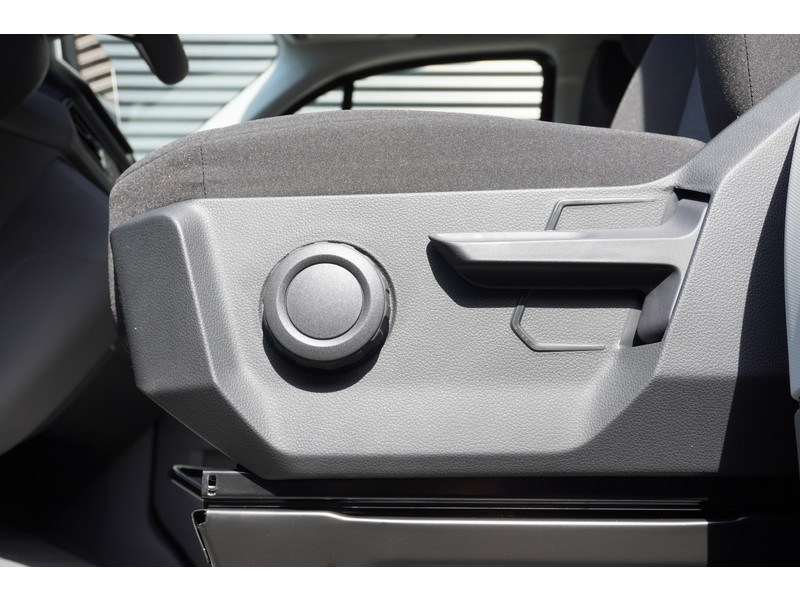 Volkswagen Crafter 35 2.0 TDI L3H2 177 PK Aut. Exclusive, LED koplampen, Adaptive cruise control, Alarm, Stuurverwarmin Volkswagen Crafter 35 2.0 TDI L3H2 177 PK Aut. Exclusive, LED koplampen, Adaptive cruise control, Alarm, Stuurverwarmin