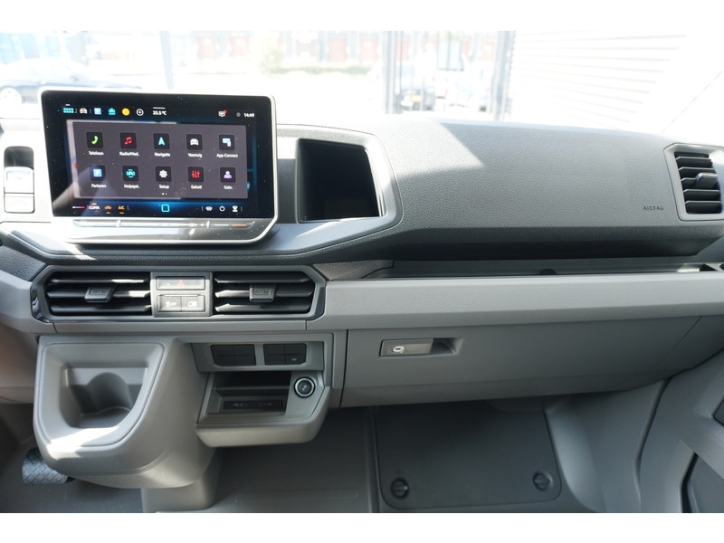 Volkswagen Crafter 35 2.0 TDI L3H2 177 PK Aut. Exclusive, LED koplampen, Adaptive cruise control, Alarm, Stuurverwarmin Volkswagen Crafter 35 2.0 TDI L3H2 177 PK Aut. Exclusive, LED koplampen, Adaptive cruise control, Alarm, Stuurverwarmin