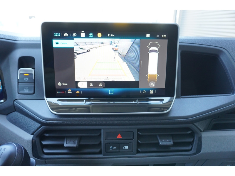 Volkswagen Crafter 35 2.0 TDI 140PK L3H3 Highline, Modeljaar 2025, Navigatie, Trekhaak Volkswagen Crafter 35 2.0 TDI 140PK L3H3 Highline, Modeljaar 2025, Navigatie, Trekhaak