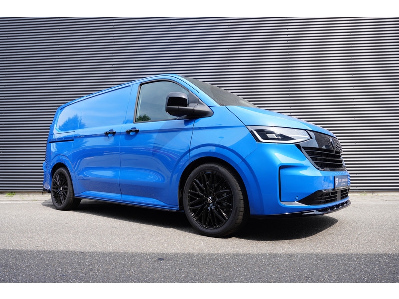 Volkswagen Transporter 2.0 TDI L1H1 30 Bulli 2.0 TDI L1H1 30 Bulli 170 pk 8-Traps Automaat, LED koplampen, Climatronic, PDV Volkswagen Transporter 2.0 TDI L1H1 30 Bulli 2.0 TDI L1H1 30 Bulli 170 pk 8-Traps Automaat, LED koplampen, Climatronic, PDV