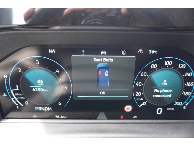 Volkswagen Transporter 2.0 TDI L1H1 30 Bulli 2.0 TDI L1H1 30 Bulli 170 pk 8-Traps Automaat, LED koplampen, Climatronic, PDV Volkswagen Transporter 2.0 TDI L1H1 30 Bulli 2.0 TDI L1H1 30 Bulli 170 pk 8-Traps Automaat, LED koplampen, Climatronic, PDV