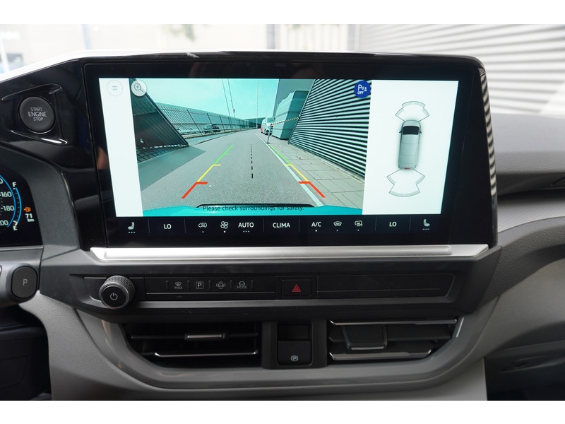 Volkswagen Transporter 2.0 TDI L1H1 30 Bulli 2.0 TDI L1H1 30 Bulli 170 pk 8-Traps Automaat, LED koplampen, Climatronic, PDV Volkswagen Transporter 2.0 TDI L1H1 30 Bulli 2.0 TDI L1H1 30 Bulli 170 pk 8-Traps Automaat, LED koplampen, Climatronic, PDV