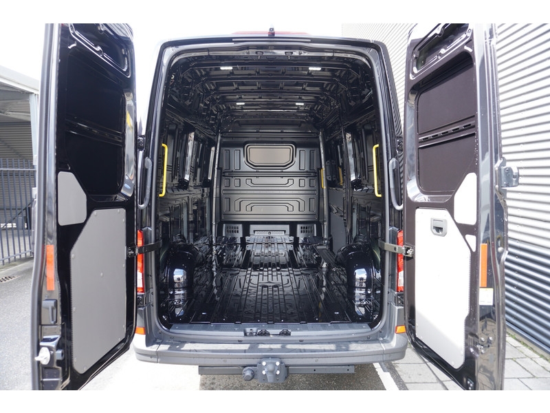 MAN TGE 35 2.0 Standaard L3 Hoog MAN TGE 3.140 Automaat L3H3  MAN TGE 35 2.0 Standaard L3 Hoog MAN TGE 3.140 Automaat L3H3