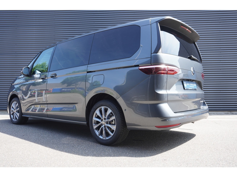Volkswagen Multivan 1.5 eHybrid L2 Bulli Edition 4-Motion, IQ Light koplampen, 7-persoons Vis-a-Vis, Navigatie, Trekhaak Volkswagen Multivan 1.5 eHybrid L2 Bulli Edition 4-Motion, IQ Light koplampen, 7-persoons Vis-a-Vis, Navigatie, Trekhaak