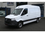Mercedes-Benz eSprinter elektrisch 5-deurs 320 L2H2 Pro 56kWh Winter pakket plus, DC laden 115kW