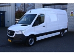 Mercedes-Benz Sprinter 5-deurs 317 CDI L2H2 3500 kg trekhaak, MBUX met parkeerpakket en camera