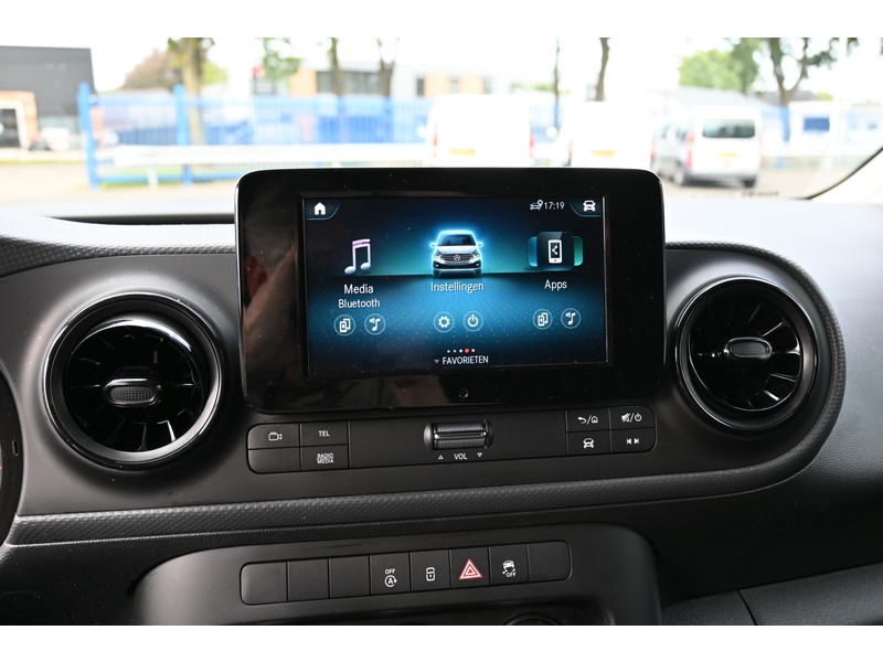 Mercedes-Benz Citan 108 CDI L1 Pro MBUX met camera en smartphone integratie, Sidebars  Mercedes-Benz Citan 108 CDI L1 Pro MBUX met camera en smartphone integratie, Sidebars