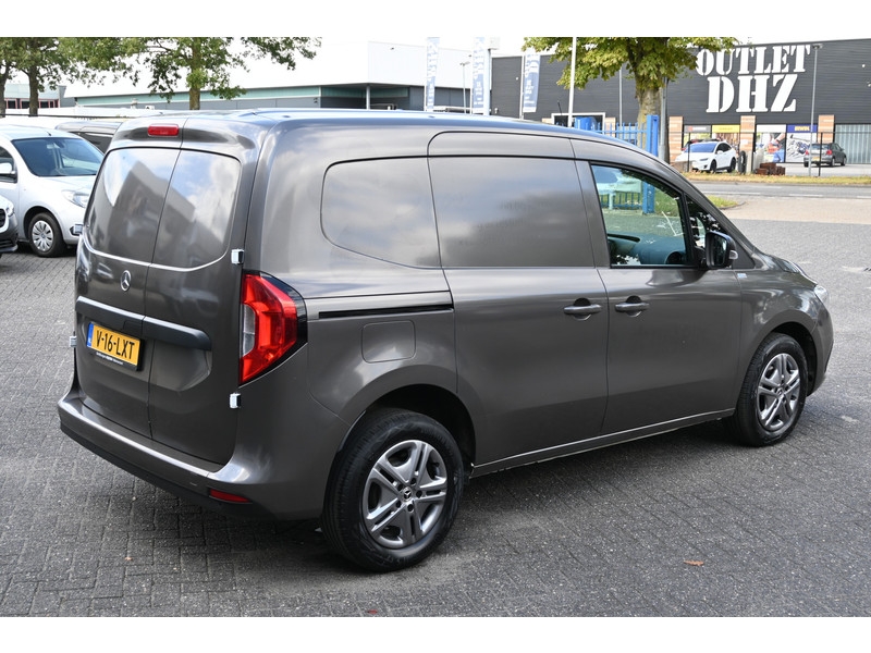 Mercedes-Benz Citan 110 CDI L1 3 Zitplaatsen, Navigatie, Camera, Apple Carplay/Android Auto  Mercedes-Benz Citan 110 CDI L1 3 Zitplaatsen, Navigatie, Camera, Apple Carplay/Android Auto