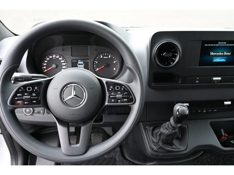 Mercedes-Benz Sprinter 515 CDI MBUX, Laadbak met Dhollandia laadklep en zijdeur  Mercedes-Benz Sprinter 515 CDI MBUX, Laadbak met Dhollandia laadklep en zijdeur