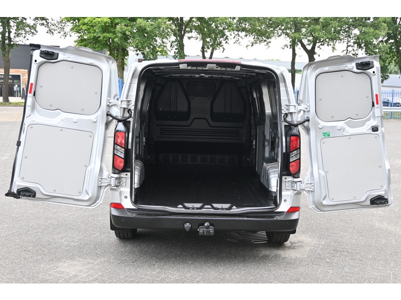 Ford Transit Custom 320 2.0 TDCI L2 Trend LED, Adaptive cruise control, Navigatie, Trekhaak  Ford Transit Custom 320 2.0 TDCI L2 Trend LED, Adaptive cruise control, Navigatie, Trekhaak