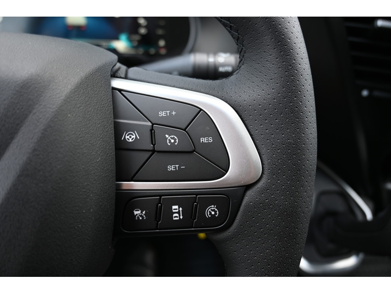 Iveco Daily 35S18H 3.0 410 Open laadbak Facelift, LED, ACC, Geveerde stoel, Camera  Iveco Daily 35S18H 3.0 410 Open laadbak Facelift, LED, ACC, Geveerde stoel, Camera