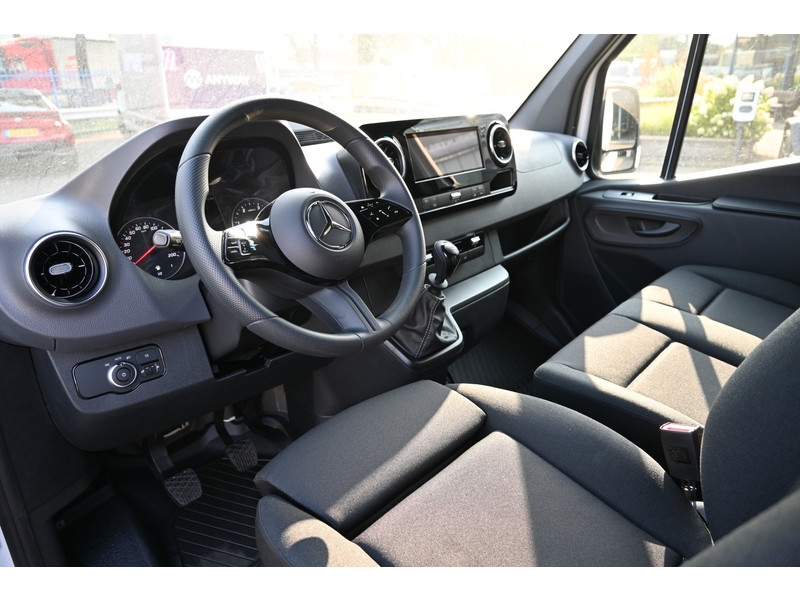 Mercedes-Benz Sprinter 317 CDI L3H2 Pro Smartphone integratiepakket, Geveerde stoel, Reserve wiel, Etc. Mercedes-Benz Sprinter 317 CDI L3H2 Pro Smartphone integratiepakket, Geveerde stoel, Reserve wiel, Etc.