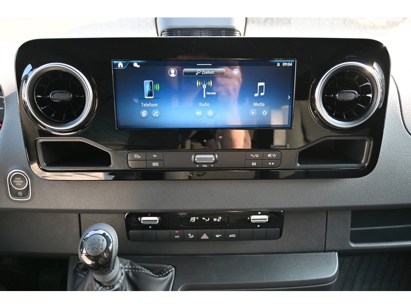 Mercedes-Benz Sprinter 317 CDI L3H2 Pro Smartphone integratiepakket, Geveerde stoel, Reserve wiel, Etc. Mercedes-Benz Sprinter 317 CDI L3H2 Pro Smartphone integratiepakket, Geveerde stoel, Reserve wiel, Etc.