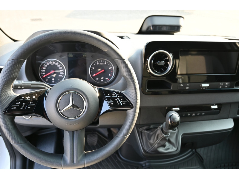Mercedes-Benz Sprinter 317 CDI L3H2 Pro Smartphone integratiepakket, Geveerde stoel, Reserve wiel, Etc. Mercedes-Benz Sprinter 317 CDI L3H2 Pro Smartphone integratiepakket, Geveerde stoel, Reserve wiel, Etc.