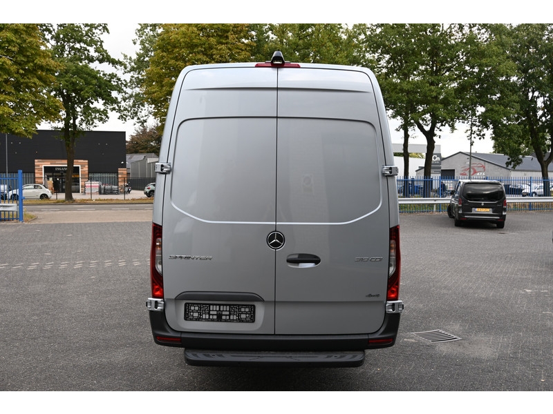Mercedes-Benz Sprinter 319 CDI 4x4 L4H2 Maxi Select Distronic, Geveerde stoel, LED, 360 Graden Camera  Mercedes-Benz Sprinter 319 CDI 4x4 L4H2 Maxi Select Distronic, Geveerde stoel, LED, 360 Graden Camera