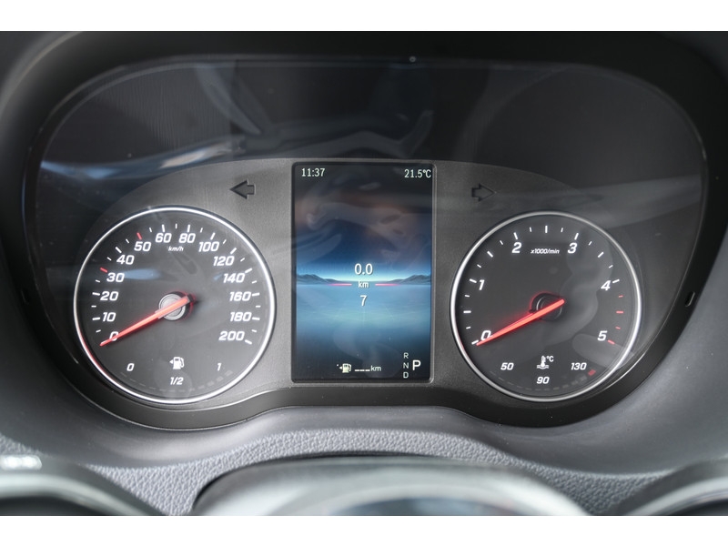 Mercedes-Benz Sprinter 319 CDI 4x4 L2H2 Pro HD Distronic, Draaistoelen, LED, Electrische schuifdeur  Mercedes-Benz Sprinter 319 CDI 4x4 L2H2 Pro HD Distronic, Draaistoelen, LED, Electrische schuifdeur