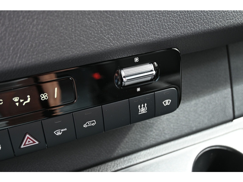 Mercedes-Benz Sprinter 319 CDI 4x4 L2H2 Pro HD Distronic, Draaistoelen, LED, Electrische schuifdeur  Mercedes-Benz Sprinter 319 CDI 4x4 L2H2 Pro HD Distronic, Draaistoelen, LED, Electrische schuifdeur