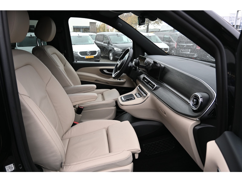 Mercedes-Benz V-Klasse 300d DC L3 XL Avantgarde Electrische schuifdeuren, Distronic, 360 Camera  Mercedes-Benz V-Klasse 300d DC L3 XL Avantgarde Electrische schuifdeuren, Distronic, 360 Camera