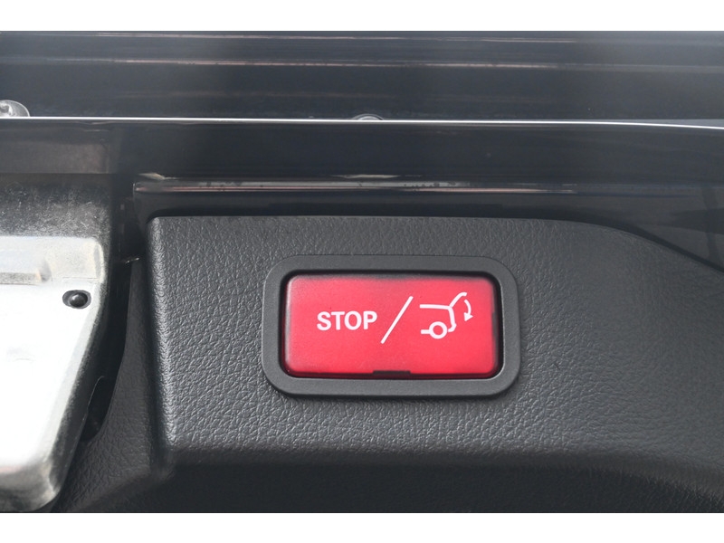 Mercedes-Benz V-Klasse 300d DC L3 XL Avantgarde Electrische schuifdeuren, Distronic, 360 Camera  Mercedes-Benz V-Klasse 300d DC L3 XL Avantgarde Electrische schuifdeuren, Distronic, 360 Camera