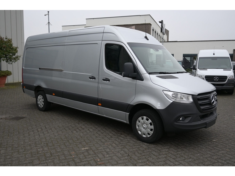 Mercedes-Benz Sprinter 317 CDI L3H2 MBUX met camera, Geveerde stoel, Climate controle  Mercedes-Benz Sprinter 317 CDI L3H2 MBUX met camera, Geveerde stoel, Climate controle