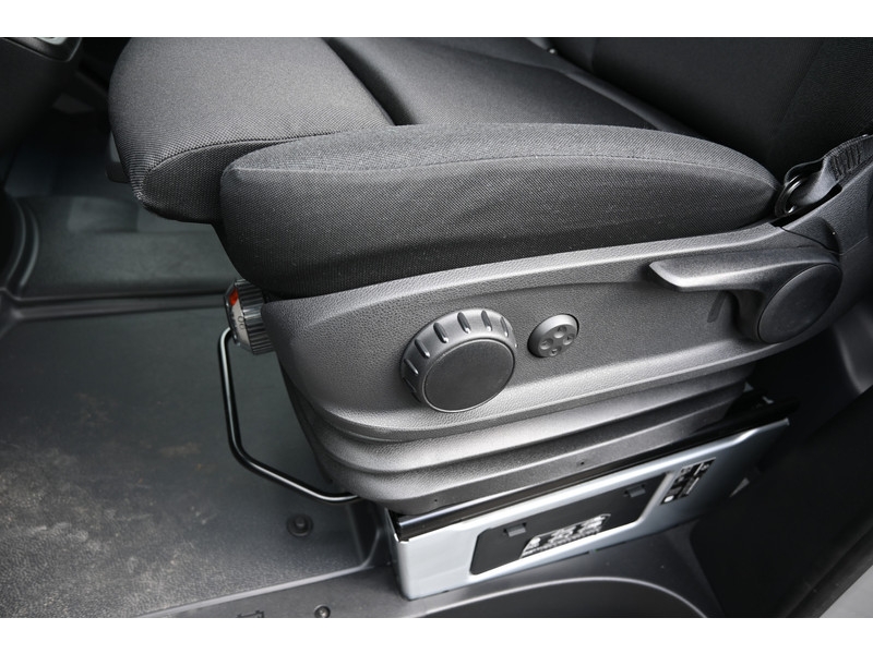 Mercedes-Benz Sprinter 317 CDI L3H2 MBUX met camera, Geveerde stoel, Climate controle  Mercedes-Benz Sprinter 317 CDI L3H2 MBUX met camera, Geveerde stoel, Climate controle