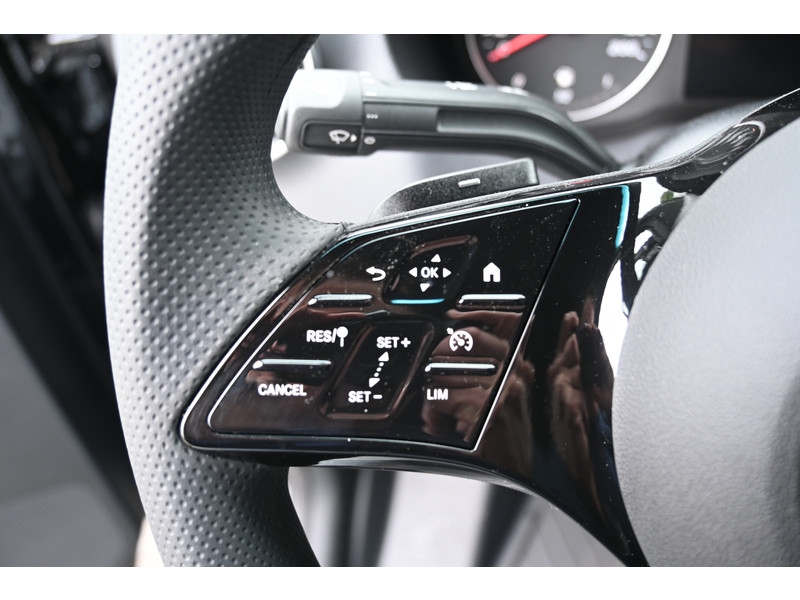 Mercedes-Benz Sprinter 317 CDI L2H2 Pro 3500 kg trekhaak, LED verlichting, Geveerde stoel Mercedes-Benz Sprinter 317 CDI L2H2 Pro 3500 kg trekhaak, LED verlichting, Geveerde stoel