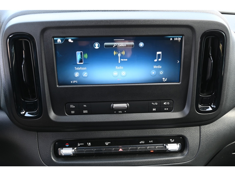 Mercedes-Benz Vito 116 CDI L2 Pro 2500kg trekhaak, LED koplampen, Smartphone integratie, Comfort stoel met verwarming Mercedes-Benz Vito 116 CDI L2 Pro 2500kg trekhaak, LED koplampen, Smartphone integratie, Comfort stoel met verwarming