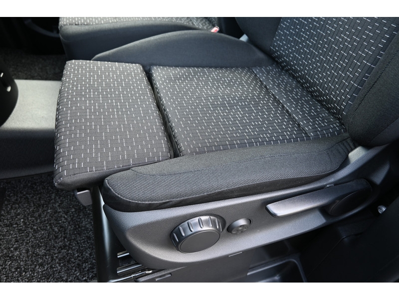 Mercedes-Benz Vito 116 CDI L2 Pro 2500kg trekhaak, LED koplampen, Smartphone integratie, Comfort stoel met verwarming Mercedes-Benz Vito 116 CDI L2 Pro 2500kg trekhaak, LED koplampen, Smartphone integratie, Comfort stoel met verwarming