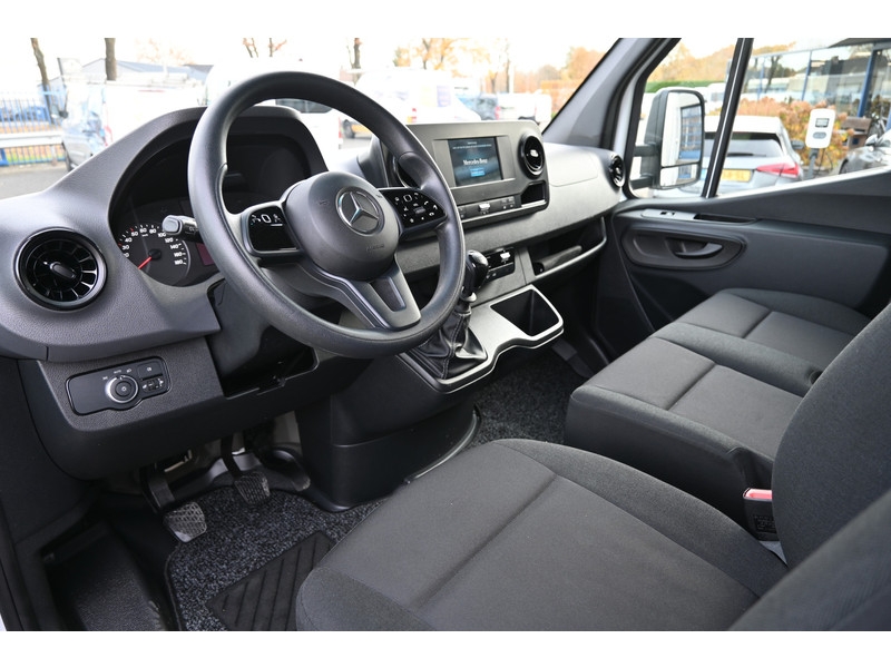 Mercedes-Benz Sprinter 515 CDI L3 Bakwagen met laadklep Dhollandia klep, MBUX met Apple Carplay/Android Auto Mercedes-Benz Sprinter 515 CDI L3 Bakwagen met laadklep Dhollandia klep, MBUX met Apple Carplay/Android Auto