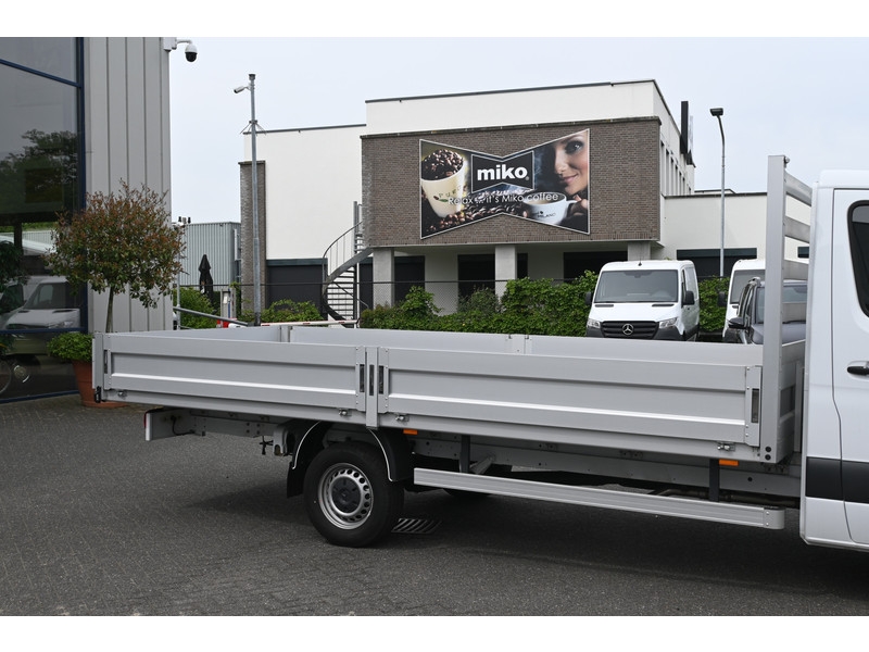 Mercedes-Benz Sprinter 317 CDI L3 RWD Pro Open laadbak, Smartphone integratie pakket, LED Vraag naar de mogelijkheden opbou Mercedes-Benz Sprinter 317 CDI L3 RWD Pro Open laadbak, Smartphone integratie pakket, LED Vraag naar de mogelijkheden opbou