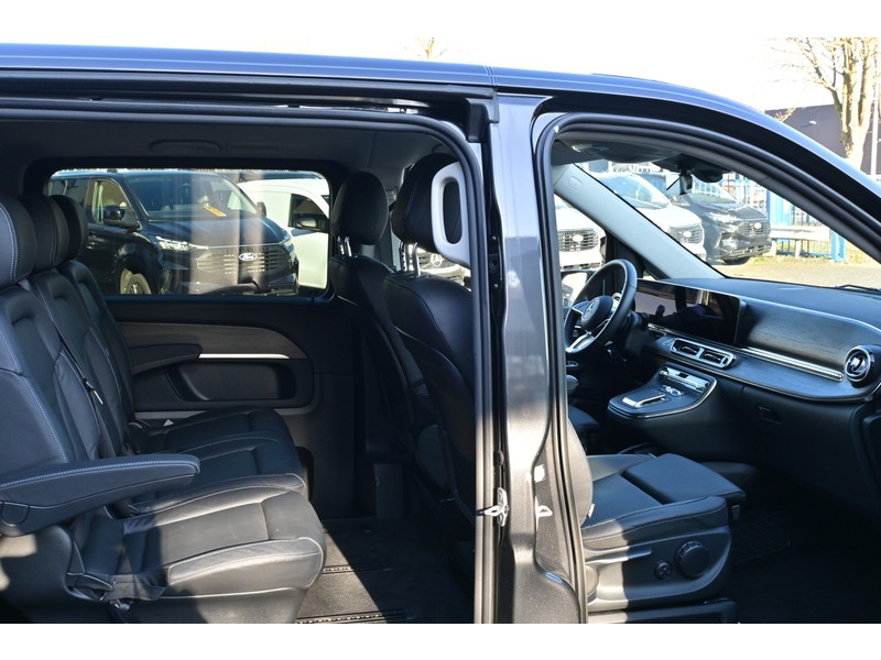 Mercedes-Benz V-Klasse 300d AMG L3 DC AMG pakket, Easy Pack Pakket, Distronic Mercedes-Benz V-Klasse 300d AMG L3 DC AMG pakket, Easy Pack Pakket, Distronic