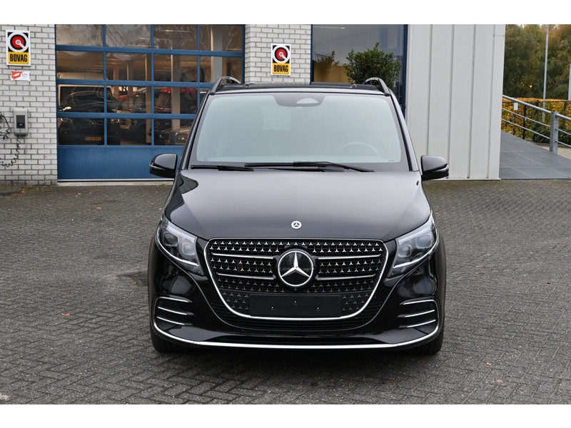 Mercedes-Benz V-Klasse 300d 4-Matic AMG DC L3 XL Elektrische schuifdeuren, Distronic, 360 Camera, 4x4 Mercedes-Benz V-Klasse 300d 4-Matic AMG DC L3 XL Elektrische schuifdeuren, Distronic, 360 Camera, 4x4