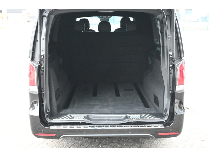 Mercedes-Benz V-Klasse 300d 4-Matic AMG DC L3 XL Elektrische schuifdeuren, Distronic, 360 Camera, 4x4 Mercedes-Benz V-Klasse 300d 4-Matic AMG DC L3 XL Elektrische schuifdeuren, Distronic, 360 Camera, 4x4