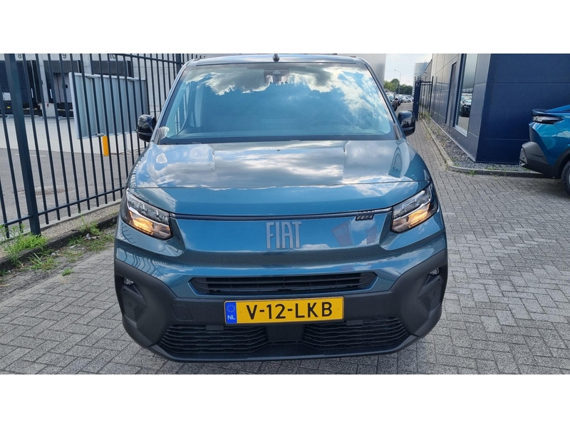Fiat E-Doblo 136 L1 50 kWh | Achteruitrijcamera | Airconditioning | Apple Carplay/Android Auto elektrisch Fiat E-Doblo 136 L1 50 kWh | Achteruitrijcamera | Airconditioning | Apple Carplay/Android Auto elektrisch