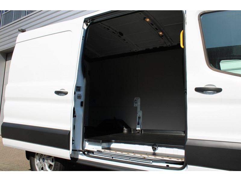 Ford E-Transit Trend 350 L2H2 198KW RWD 68KWH  elektrisch Ford E-Transit Trend 350 L2H2 198KW RWD 68KWH  elektrisch