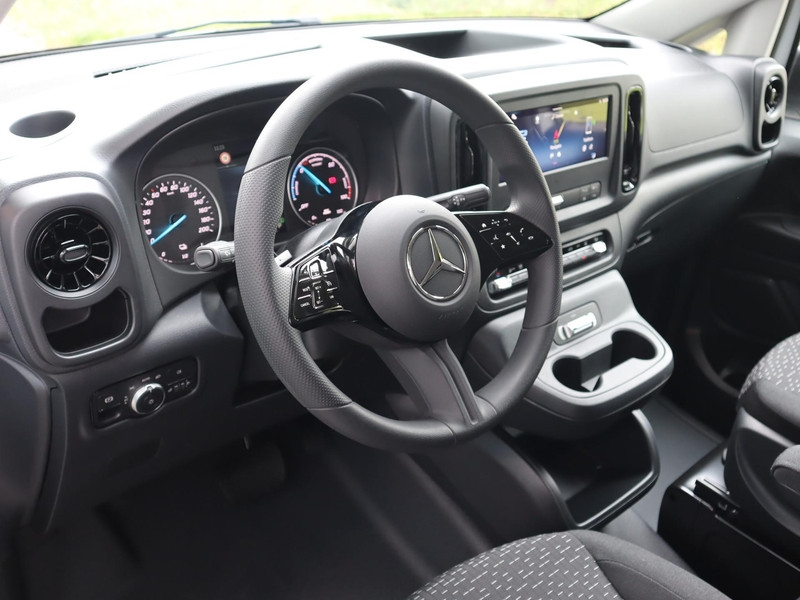 Mercedes-Benz eVito eVito 112 L2 66 kWh FACELIFT 2024  elektrisch Mercedes-Benz eVito eVito 112 L2 66 kWh FACELIFT 2024  elektrisch