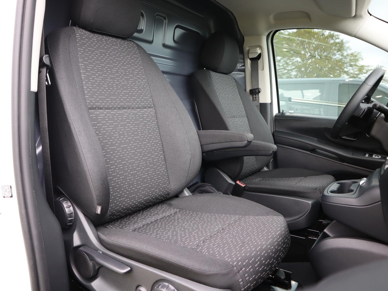 Mercedes-Benz eVito eVito 112 L2 66 kWh FACELIFT 2024  elektrisch Mercedes-Benz eVito eVito 112 L2 66 kWh FACELIFT 2024  elektrisch