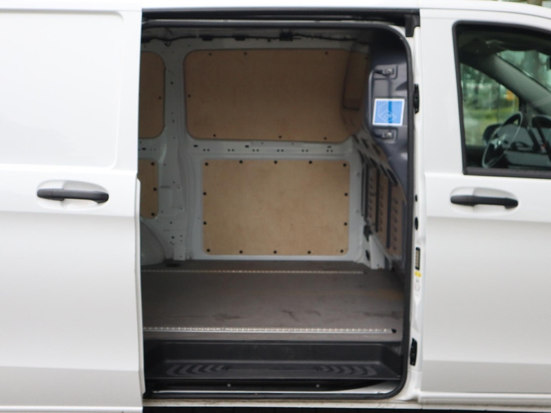 Mercedes-Benz Vito 116 CDI L2 A.DEUREN MET RAMEN  Mercedes-Benz Vito 116 CDI L2 A.DEUREN MET RAMEN