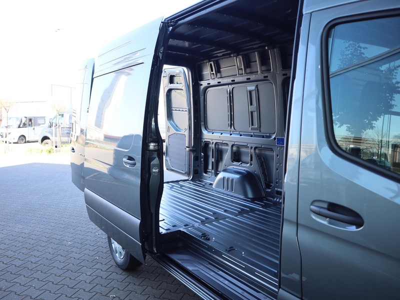 Mercedes-Benz Sprinter 317 L2 Pro LED NAVI VOORBER. 3,5T AHW Mercedes-Benz Sprinter 317 L2 Pro LED NAVI VOORBER. 3,5T AHW