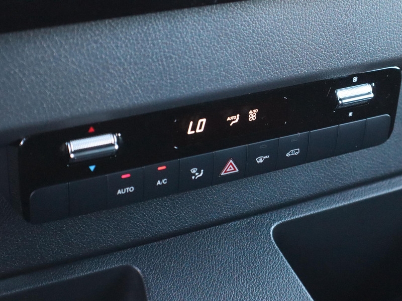 Mercedes-Benz Sprinter 319 1.9 CDI L2 Pro DISTRONIC 3,5T AHW 360gr. CAMERA NAVI Mercedes-Benz Sprinter 319 1.9 CDI L2 Pro DISTRONIC 3,5T AHW 360gr. CAMERA NAVI